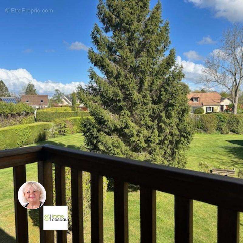 Maison à SAINT-HYMER