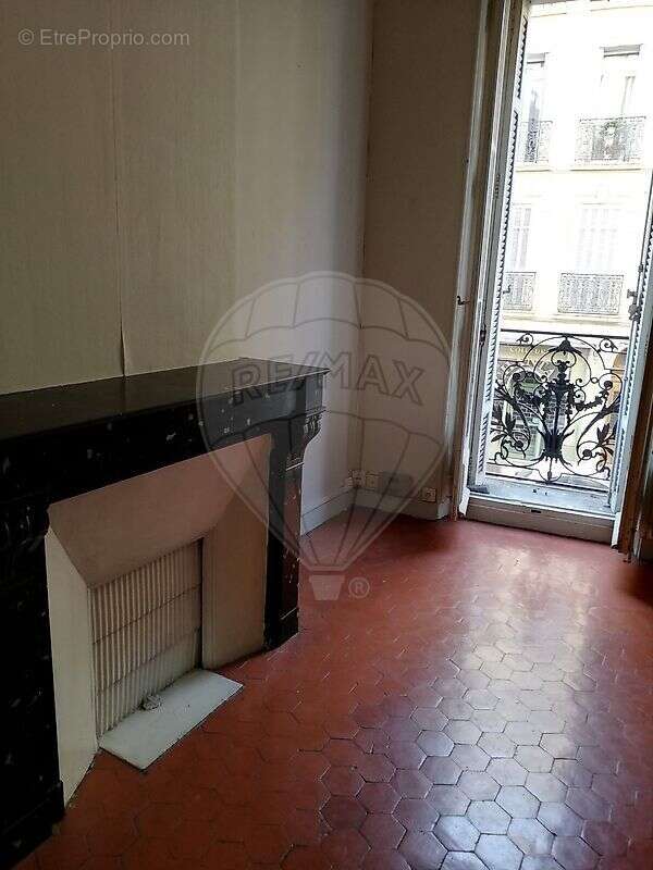 Autre à MARSEILLE-4E