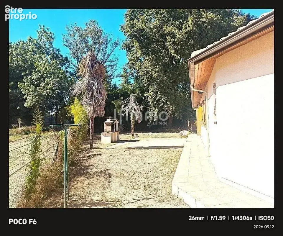 Belle maison de plain-pied avec piscine chauffée et panneaux so - photo 4