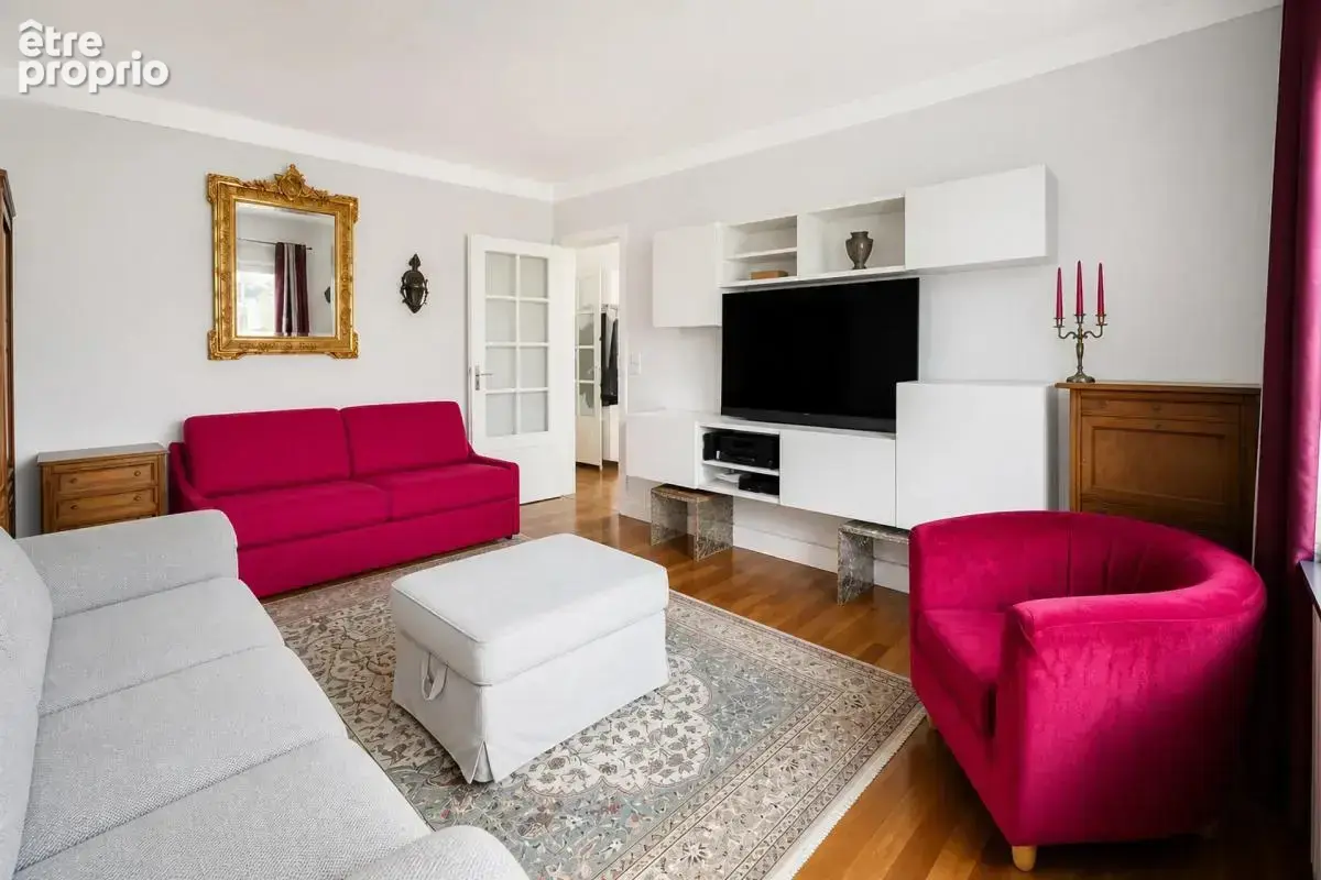 Maison entièrement rénovée de 5 pièces - 84 m2 -  Mareil-Marly - photo 3