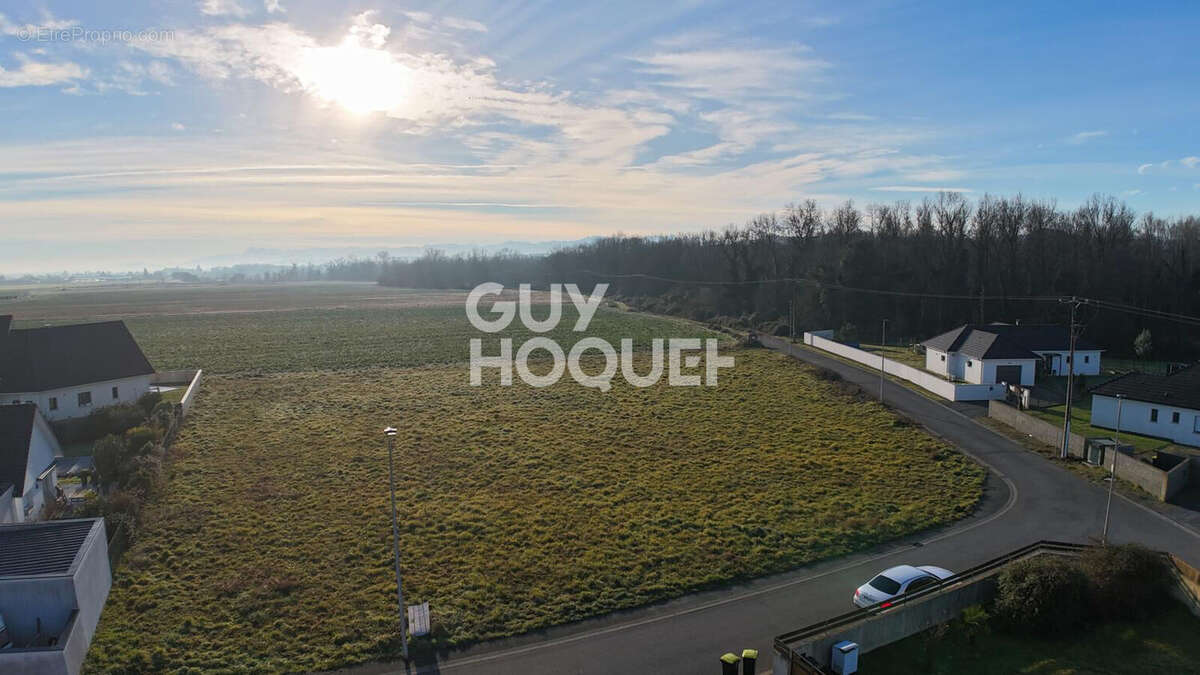 Terrain à LABASTIDE-CEZERACQ