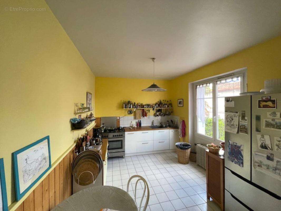  Maison 3 pièces avec grand sous-sol – Quartier Saint-Cybard à Angoulême  - photo 6