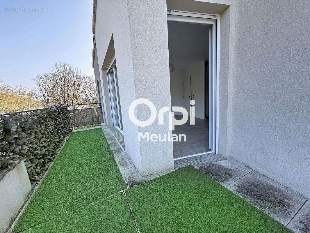 Appartement à HARDRICOURT