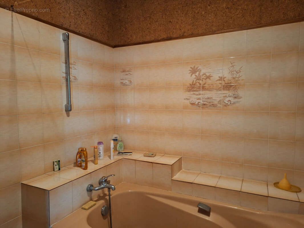 Maison à SAINT-POMPONT