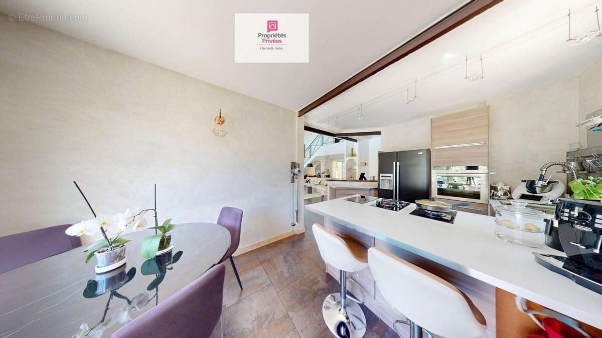 Maison à MONTAUROUX