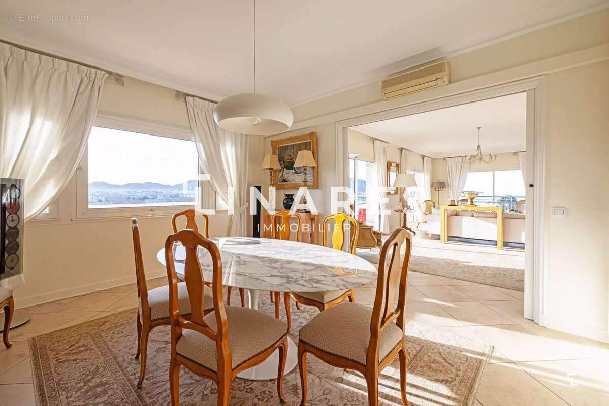 Appartement à MARSEILLE-8E