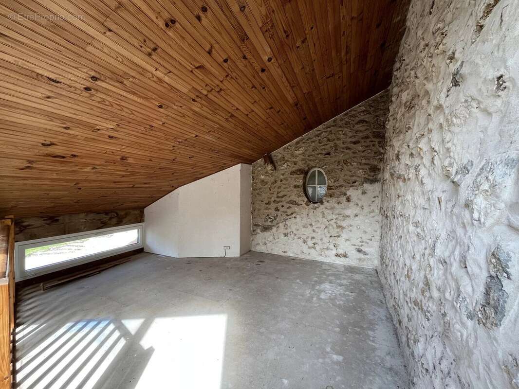Maison à LEVIS-SAINT-NOM