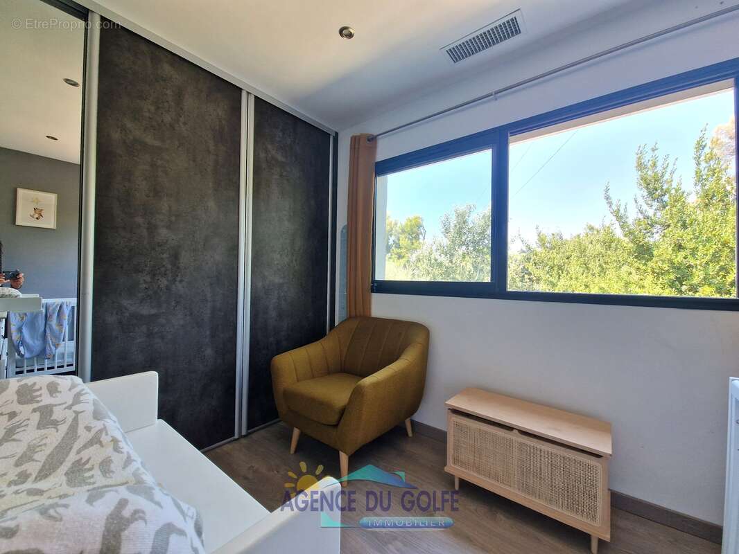 Jolie villa T 4 avec piscine - photo 10