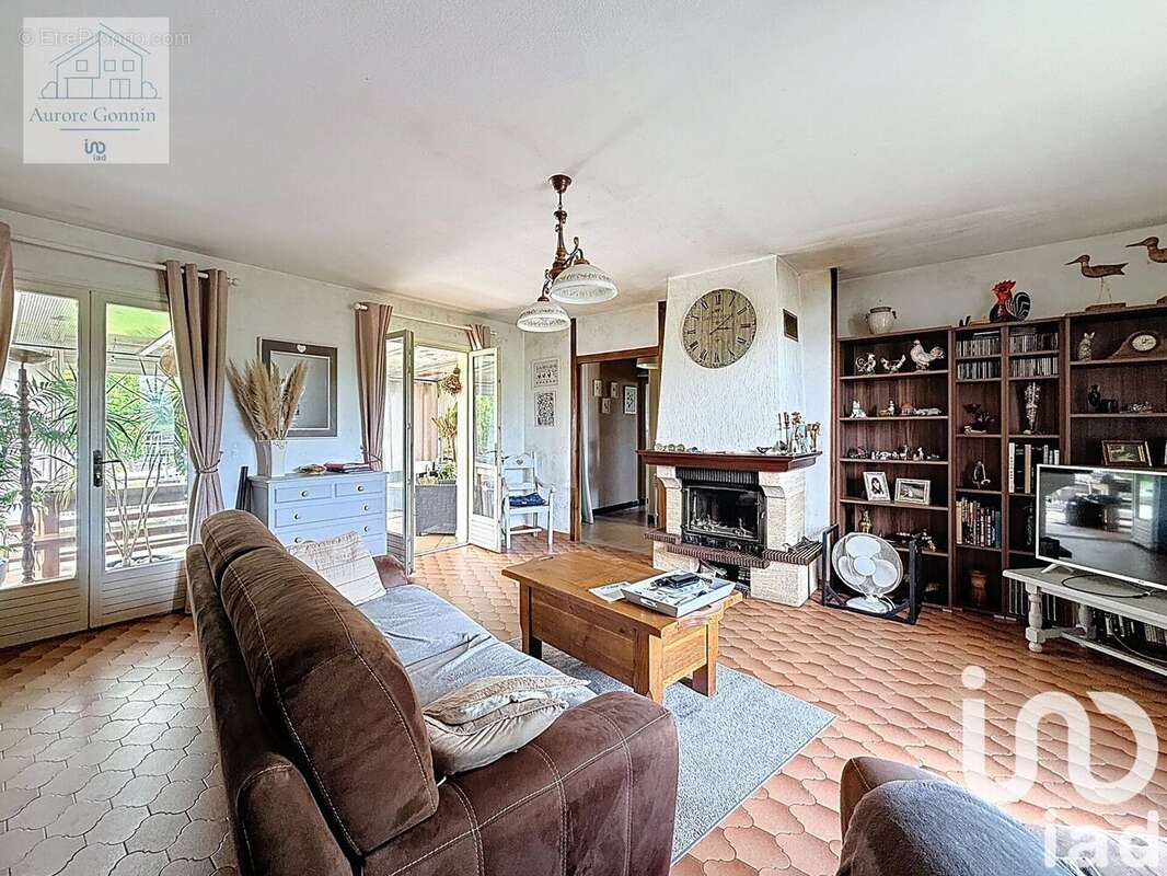 Photo 2 - Maison à FOURS