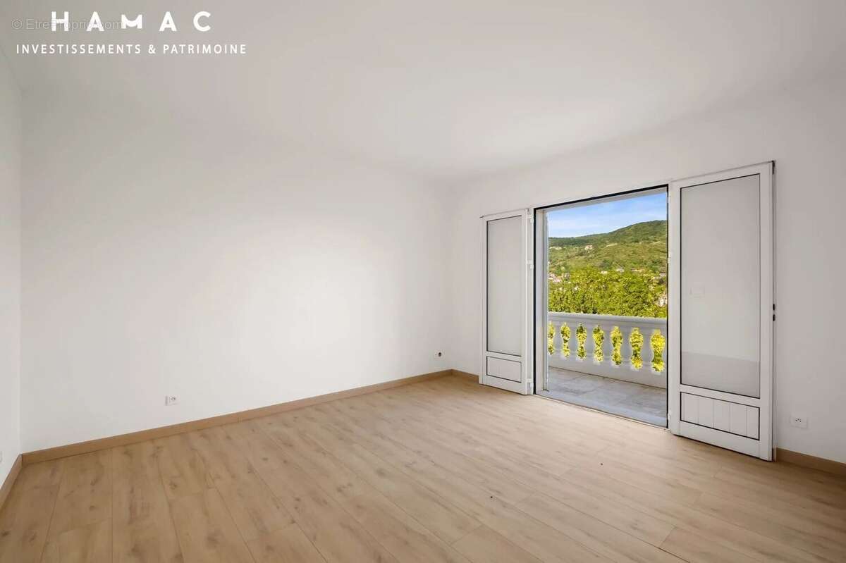 Maison -  6 pièces - Rochetaillée -sur-Saône - photo 13