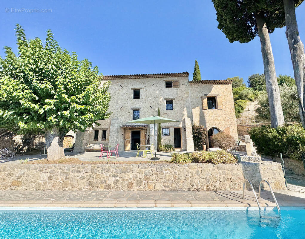 Maison à SPERACEDES