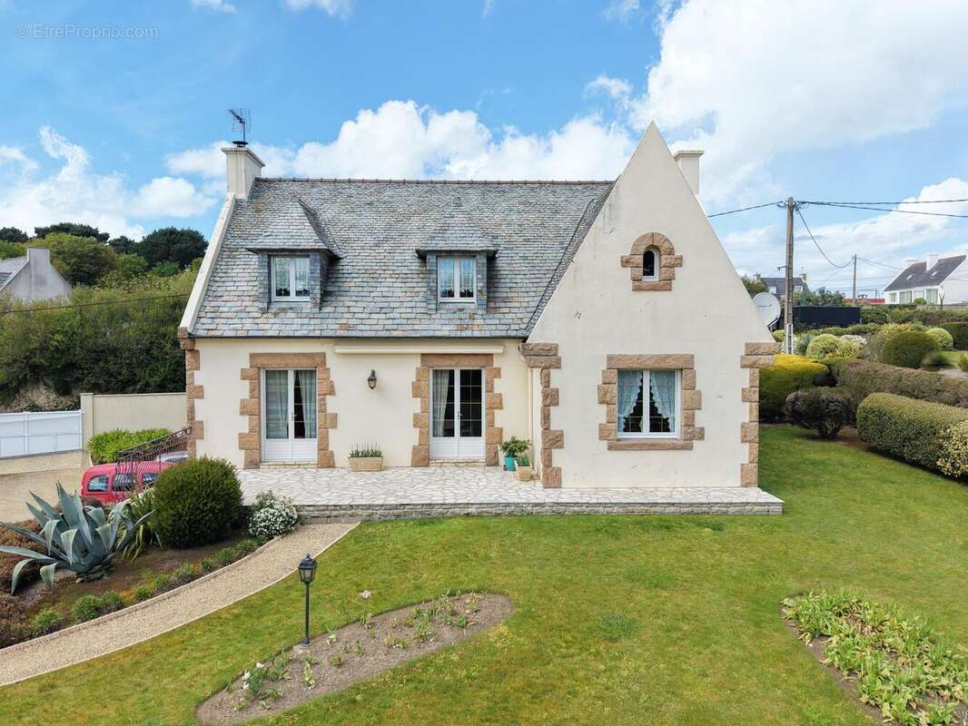 Photo 2 - Maison à PLOUGOULM