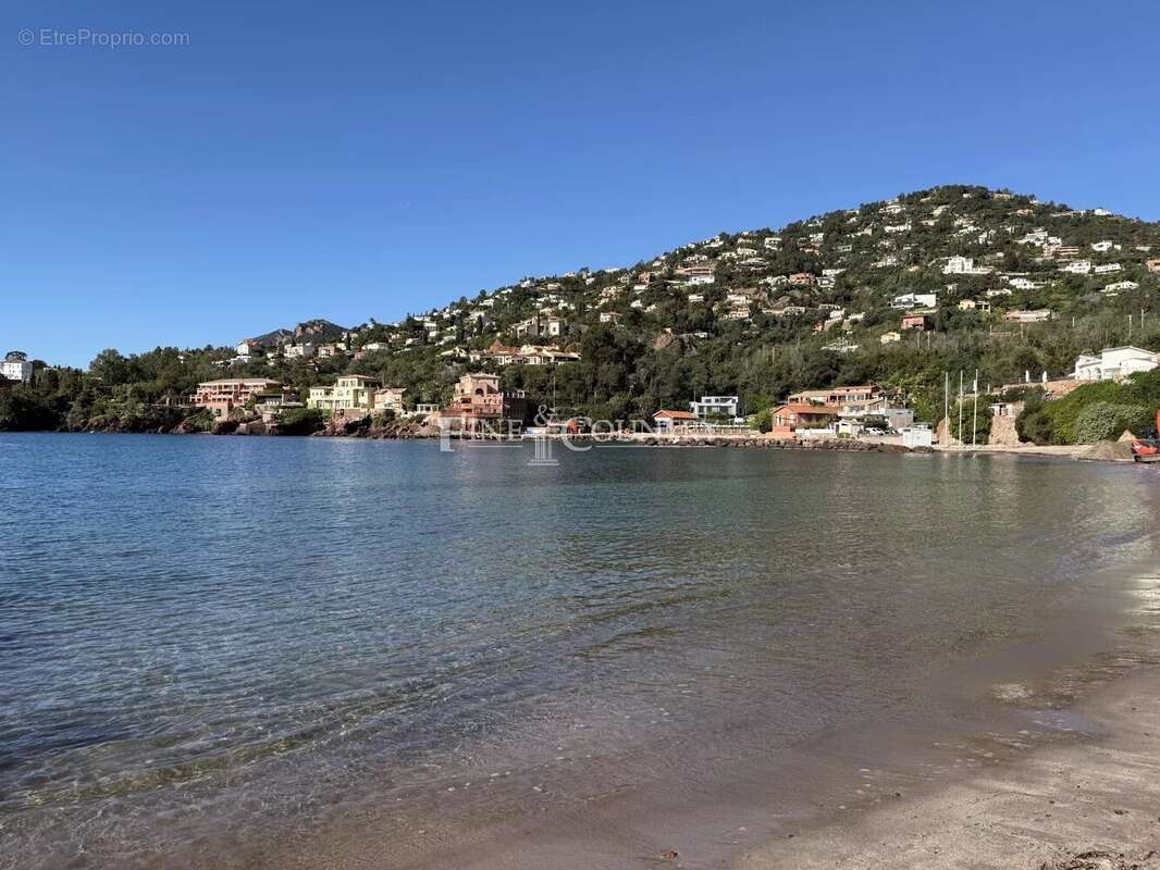 Maison à THEOULE-SUR-MER