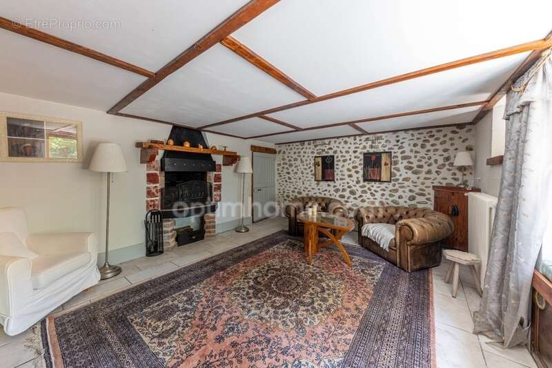 A vendre Authentique propriété de caractère avec gîte indépendant à Mallemoisson (04) - photo 10
