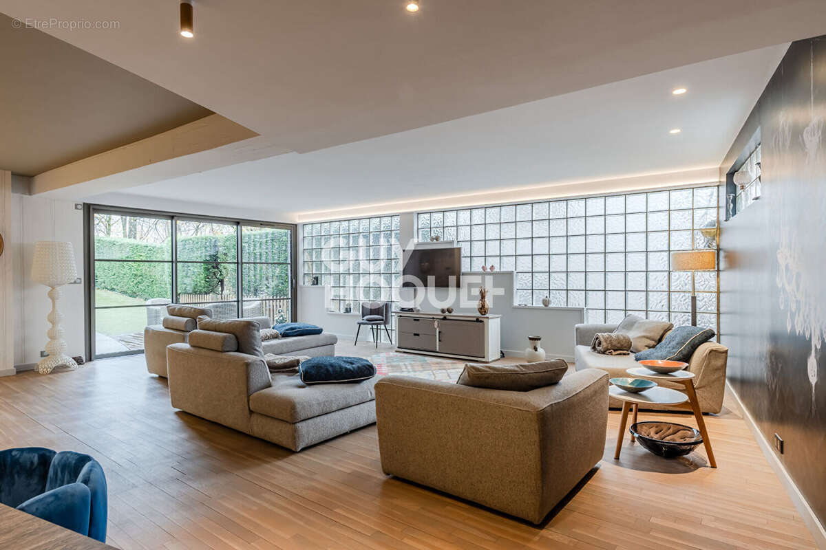 Appartement à SAINTE-FOY-LES-LYON