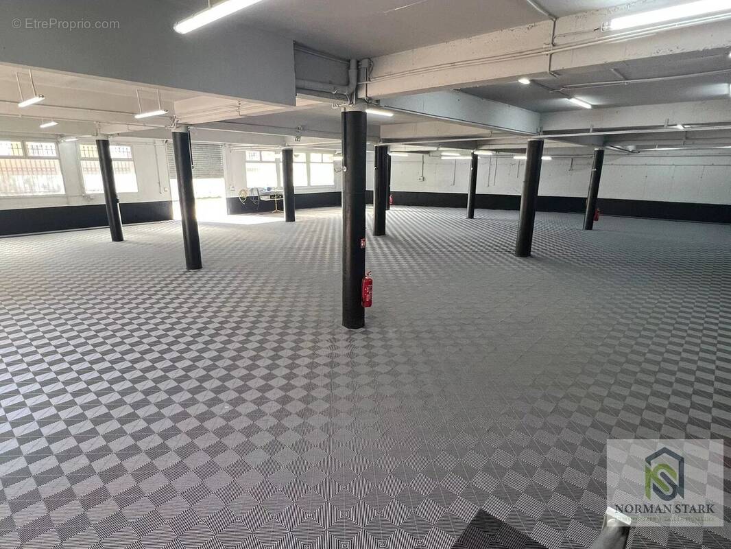 Commerce à ROQUEBRUNE-CAP-MARTIN