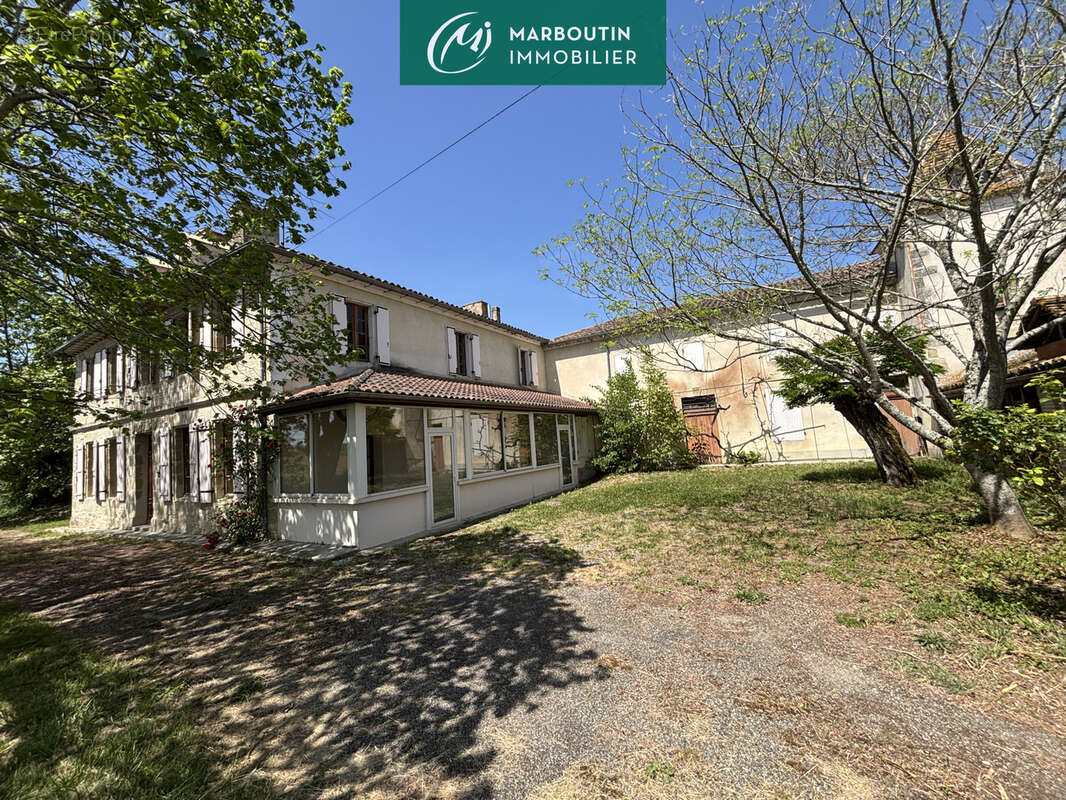 Maison à BRUGNAC