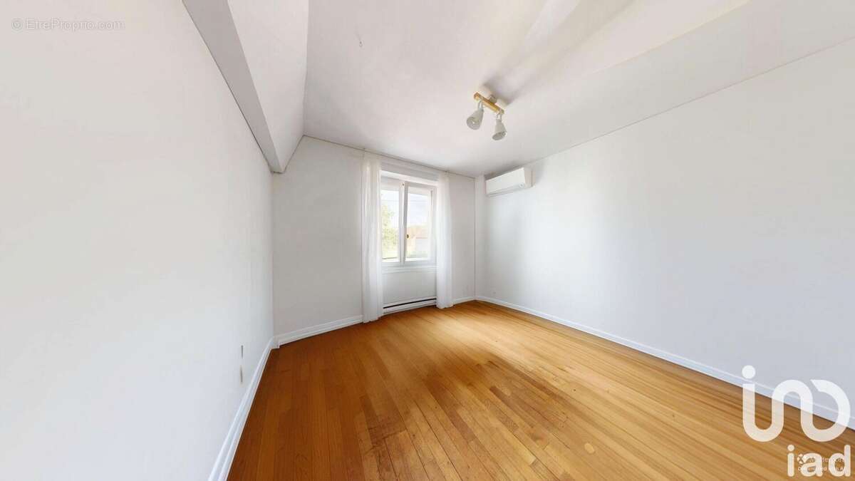 Photo 6 - Maison à NOISY-RUDIGNON