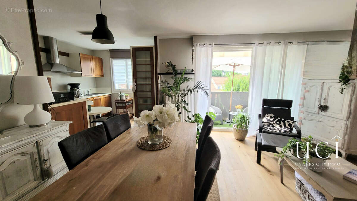 Appartement 67 m² à Reze  - photo 2