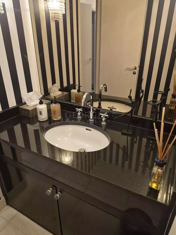 Appartement de standing de 108 m², 4 piéces, 2 chambres. - photo 17