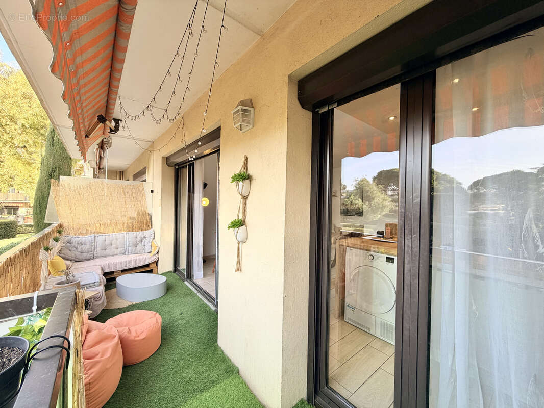Appartement 3 pièces, au calme et vue verdure, quartier Terrefial, proche de Cannes centre - photo 4