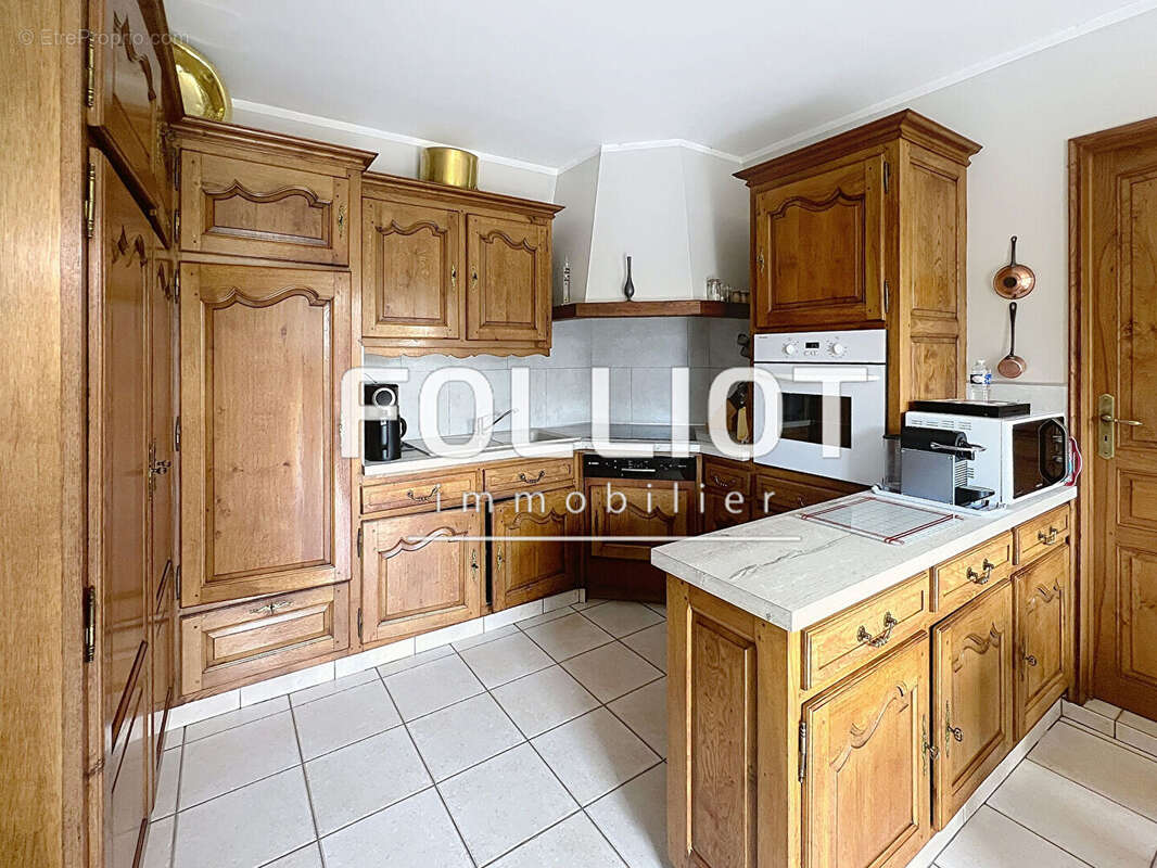 Maison à BRICQUEVILLE-LA-BLOUETTE