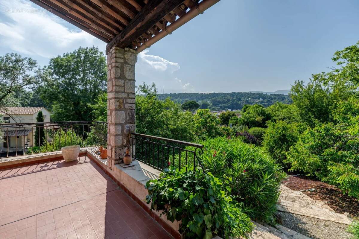 Maison à LA COLLE-SUR-LOUP