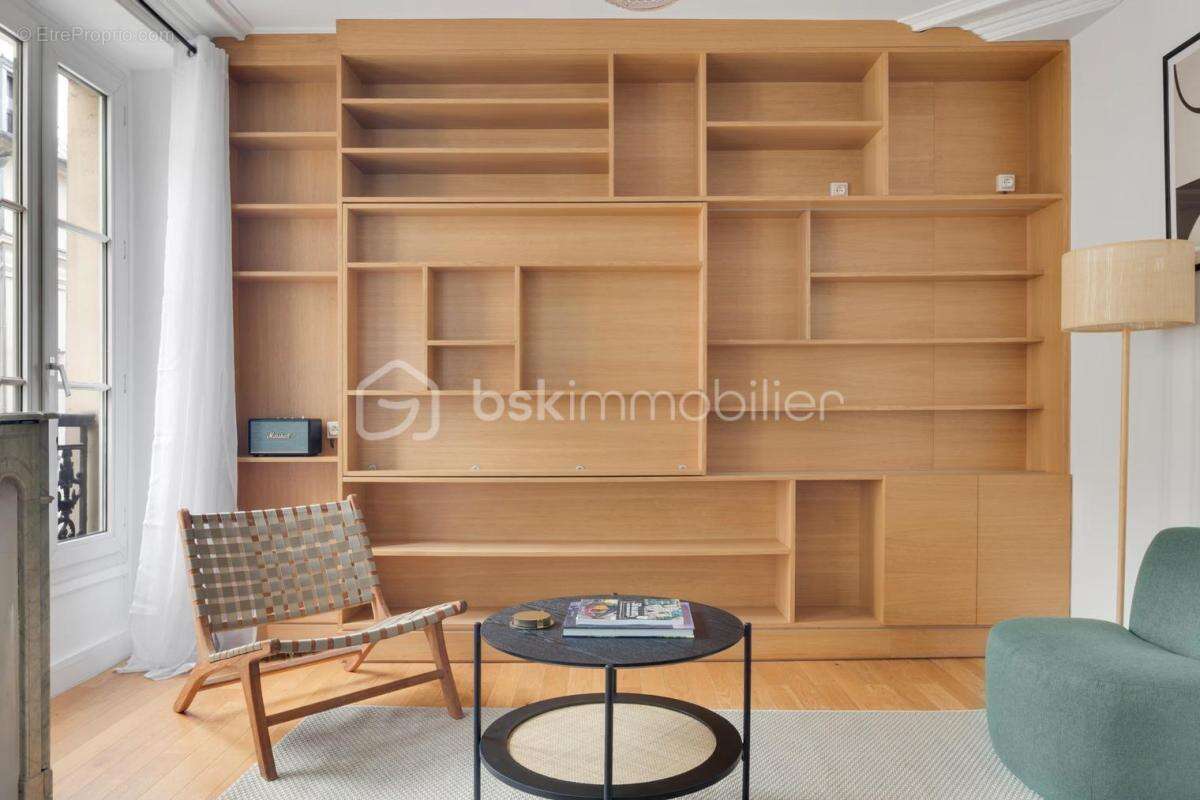 Paris 10 Appartement 2 chambres 50 m²  Entièrement rénové Libre - photo 3