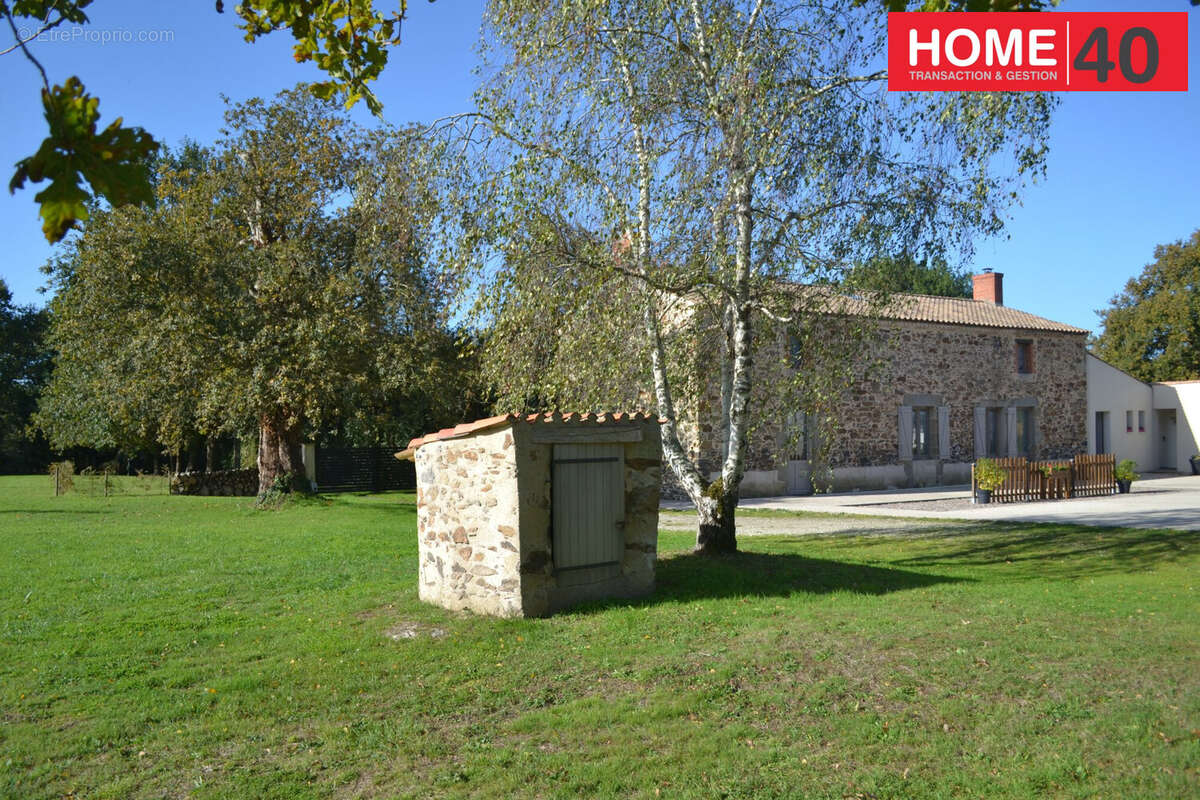 Maison à LA BOISSIERE-DES-LANDES