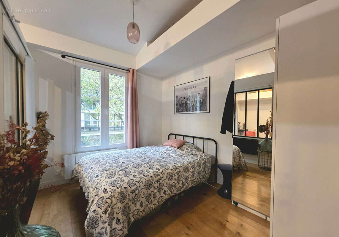 Appartement à PARIS-11E