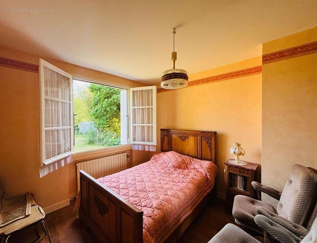 Photo 5 - Maison à SAINT-DENIS-DE-JOUHET