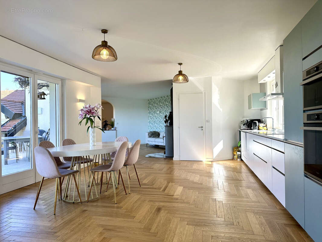 Maison 250 m² à Ballaison  - photo 2