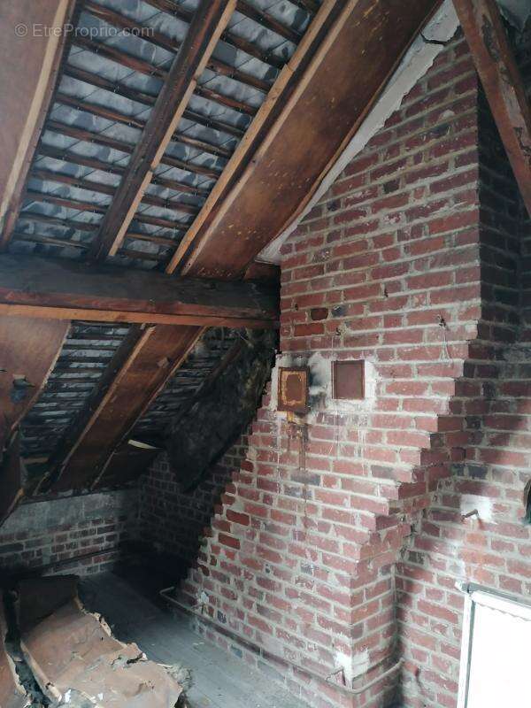 Commerce à SAINT-QUENTIN