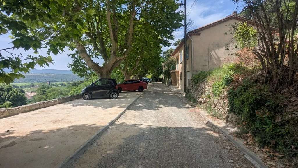 Terrain à MONTFORT-SUR-ARGENS