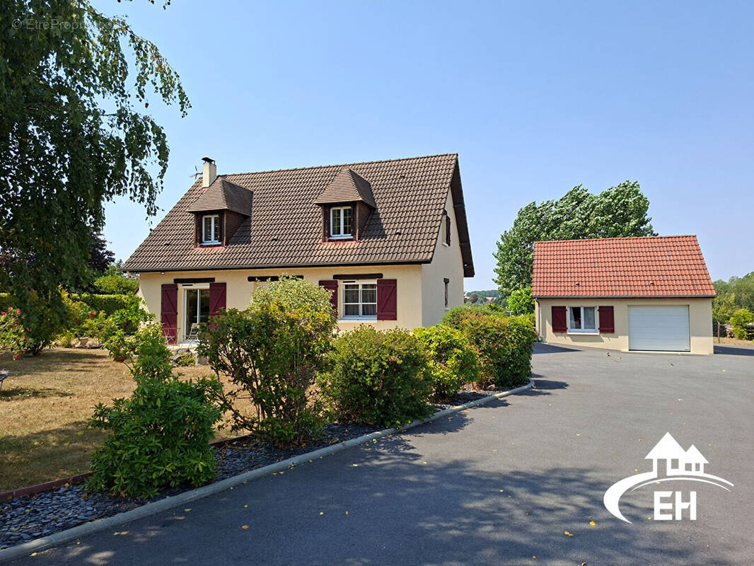 Maison familiale avec 4 chambres et grand terrain clos - photo 1
