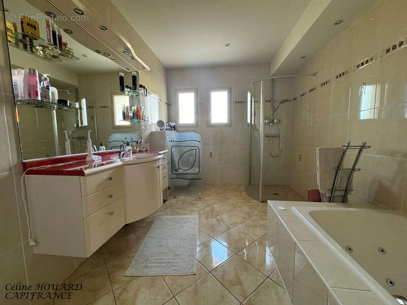 Dpt Maine et Loire (49), à vendre proche d' ANGERS maison P9  Vie de plain pied - photo 10