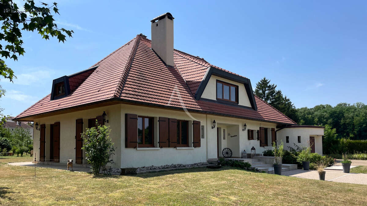Propriété  7 pièce(s) 230 m2 - photo 6