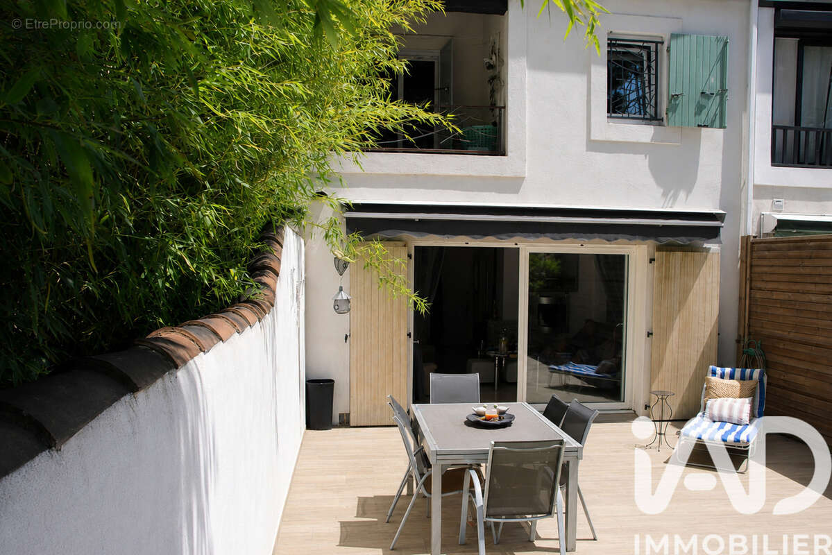 Photo 2 - Maison à SAINT-CYR-SUR-MER