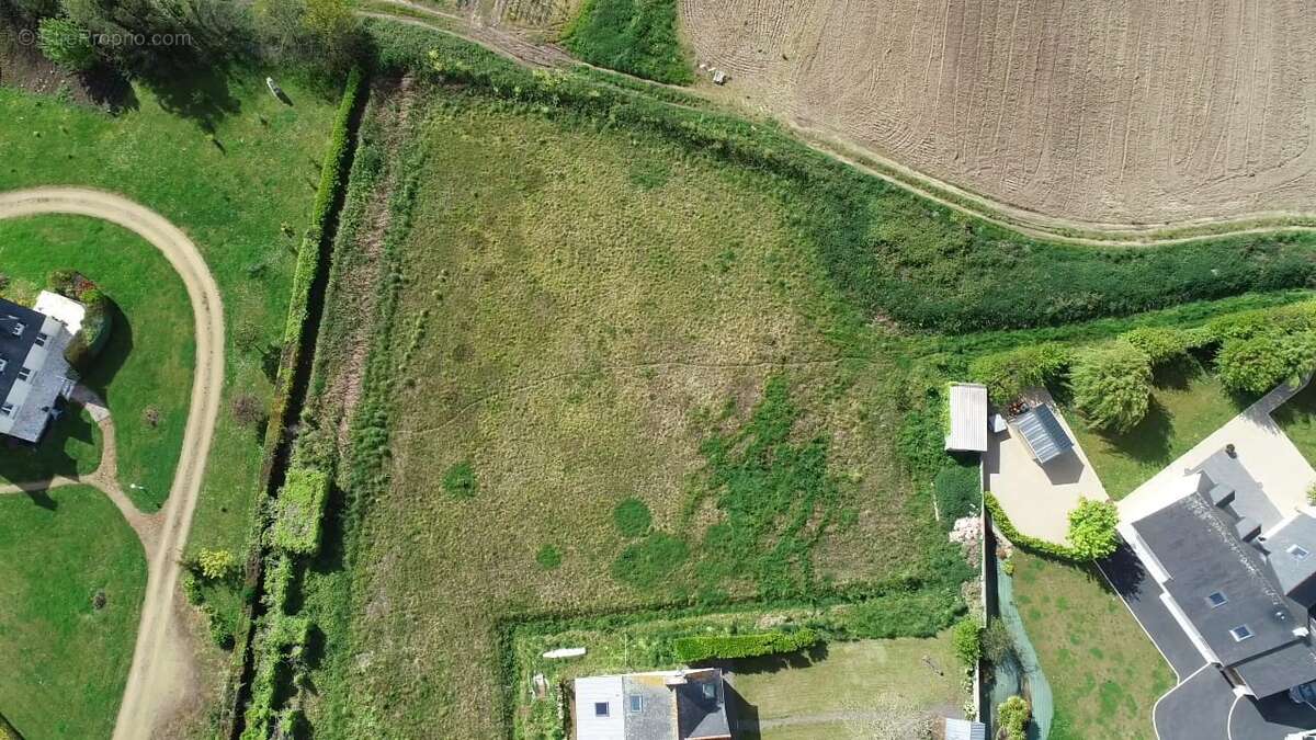 Terrain à PLEUBIAN