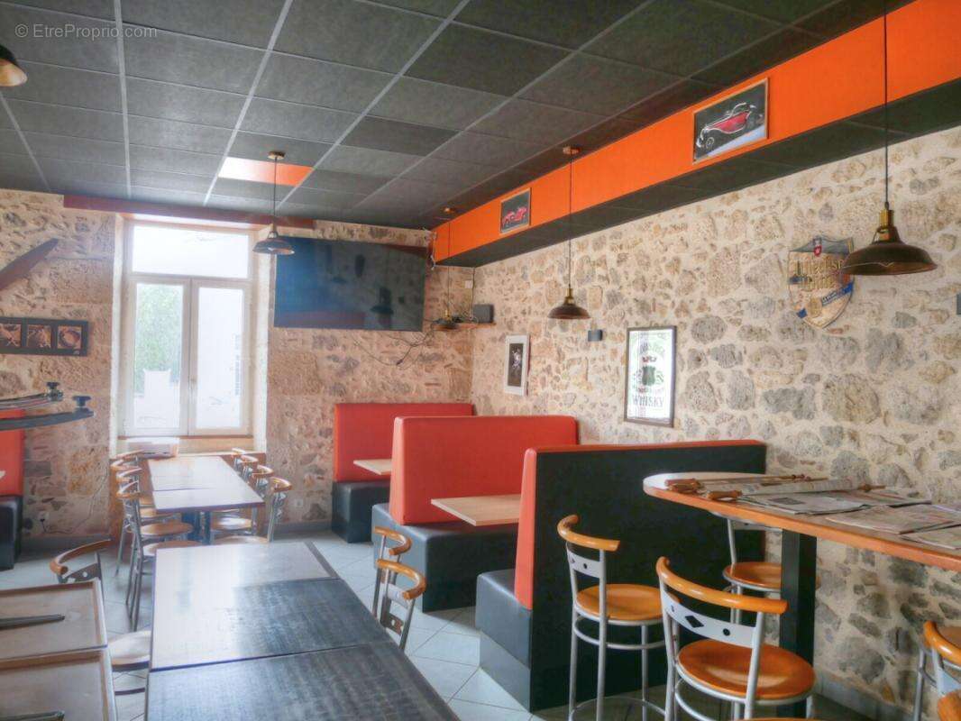 Commerce à BARBASTE