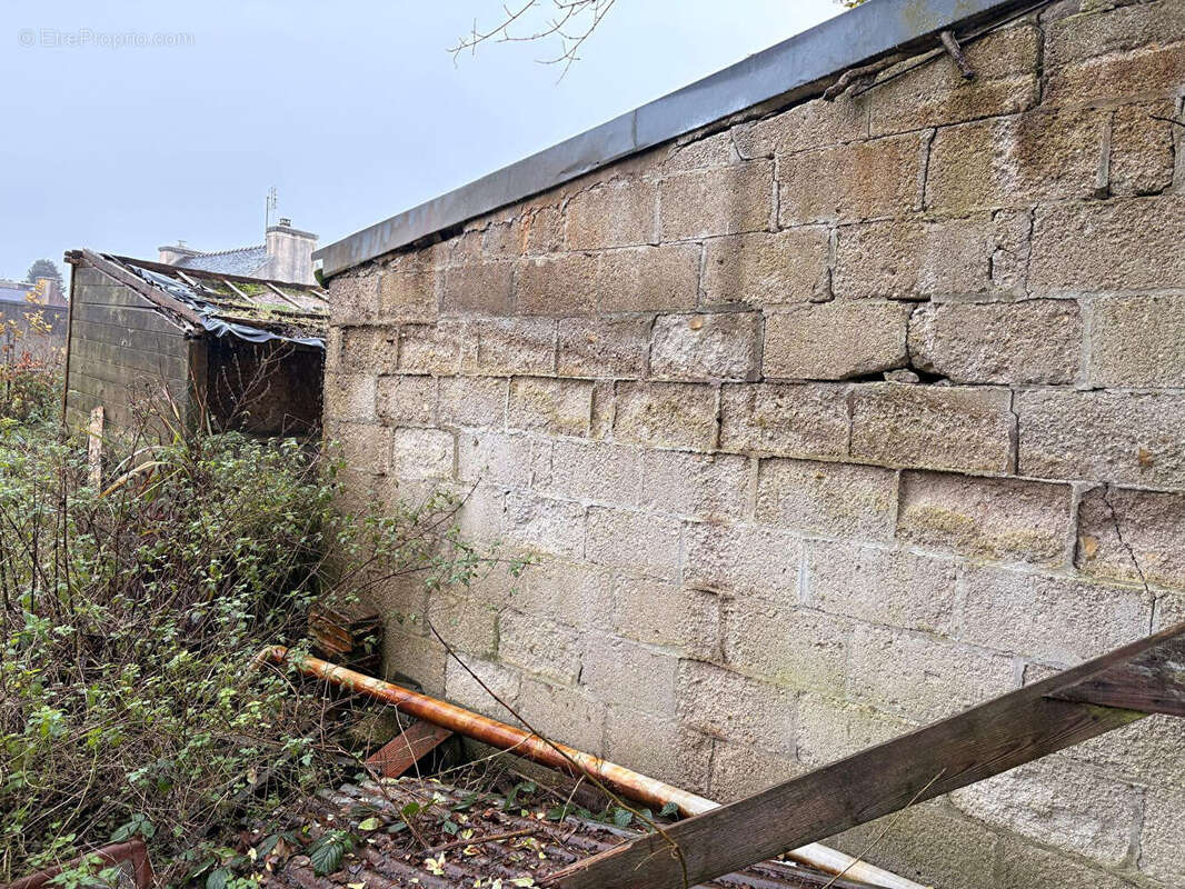 Maison à PLOUNEOUR-MENEZ