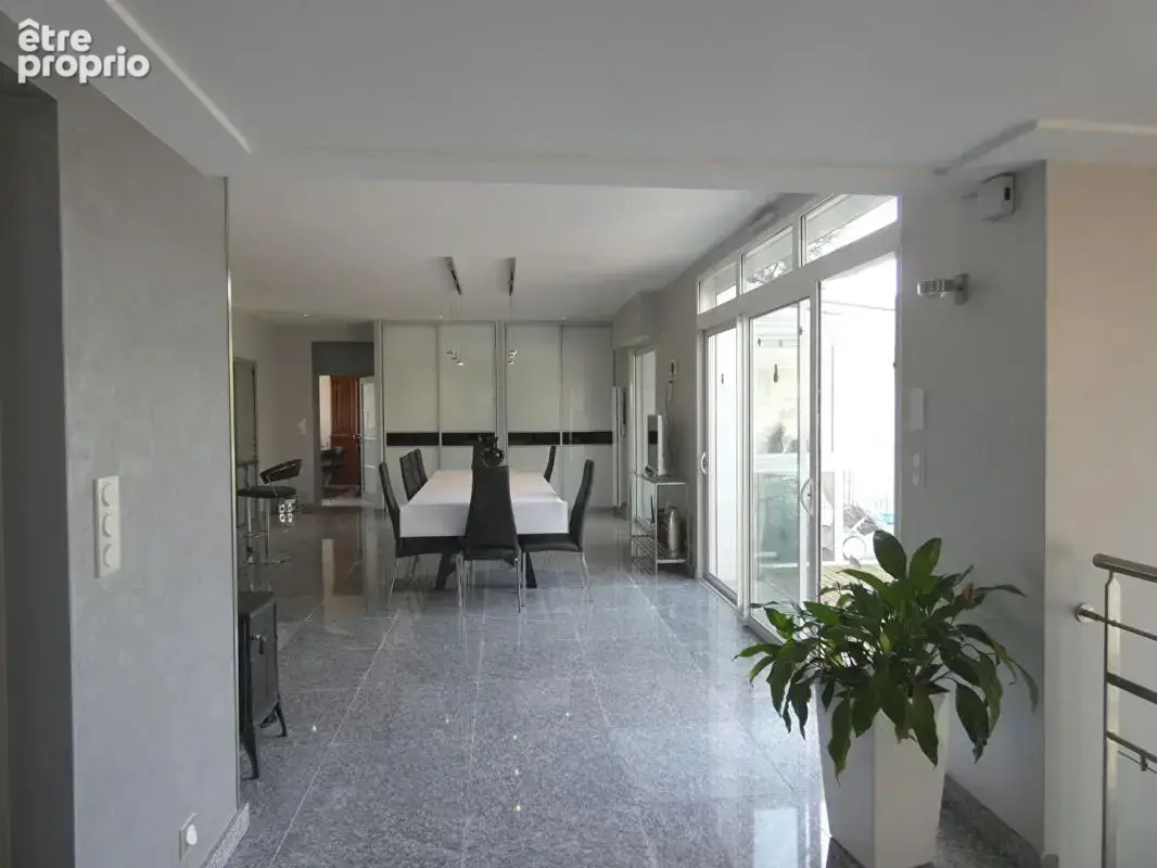 A 20 mns de SAINT-MALO, Maison de 309 m2 avec dépendance de 70m² - photo 5