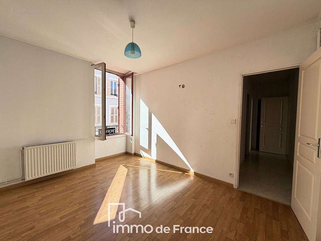 Appartement à DECAZEVILLE