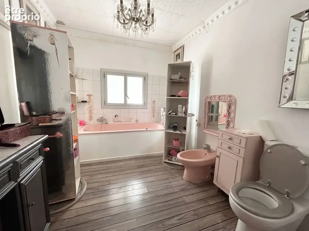 RARE - Presqu'île de Giens (La Polynésie) - Propriété de 230 m² avec piscine et aperçu mer - photo 9