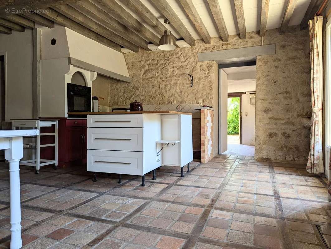 Maison à COULONGES
