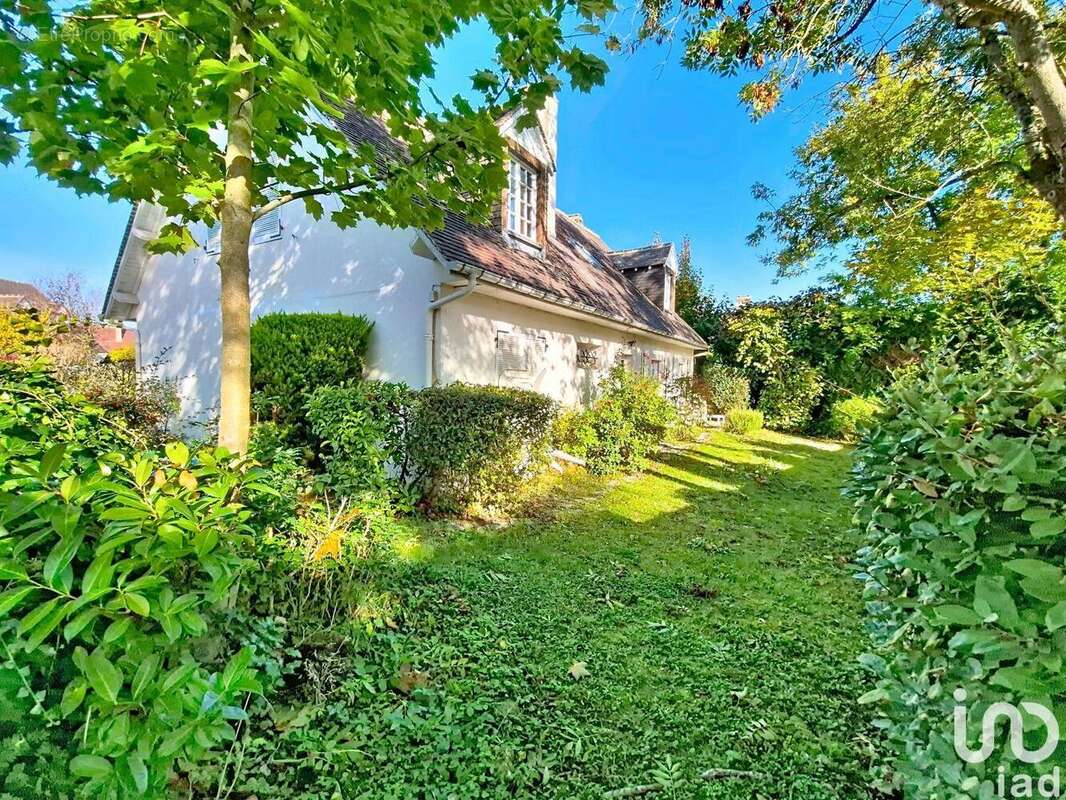 Photo 2 - Maison à CHAMBOURCY