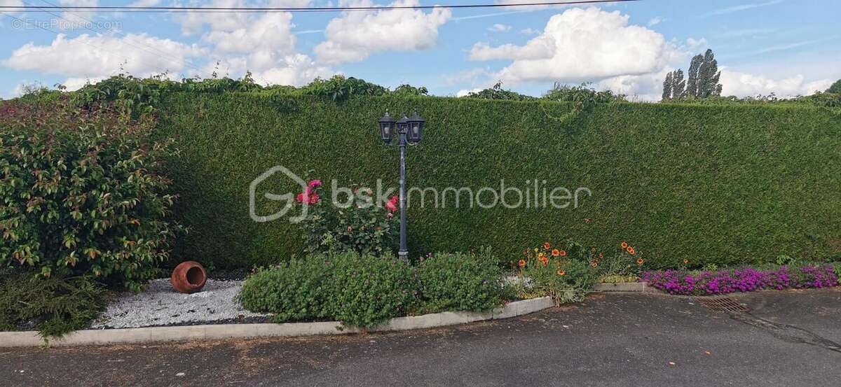 Maison à THORIGNE-SUR-DUE