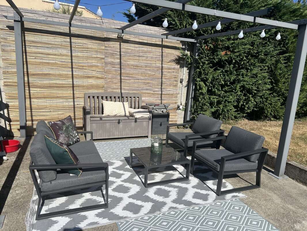 Maison 91 m² à Espalais  - photo 4
