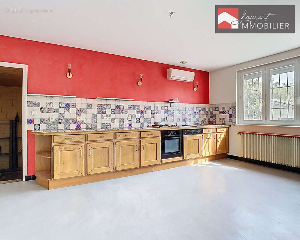 Maison à PONT-DE-VAUX