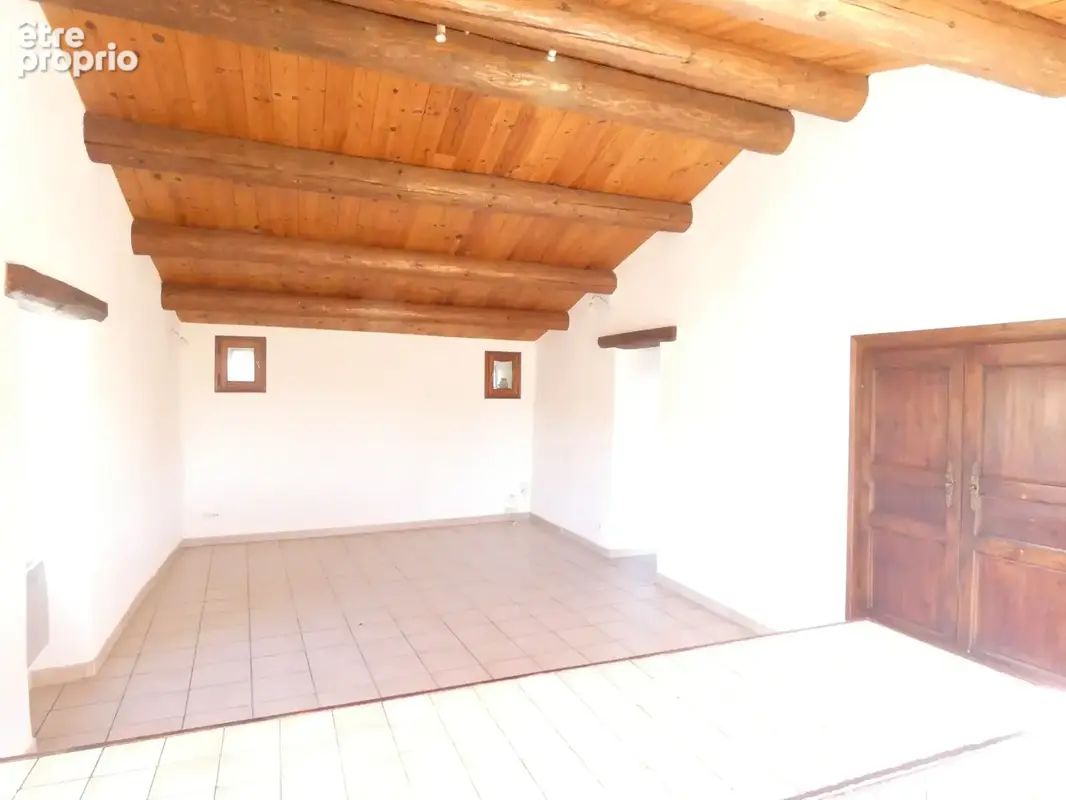 Saint Christol les Alès , superbe maison en pierres , deux logements , Investisseurs ou habitation principale - photo 2
